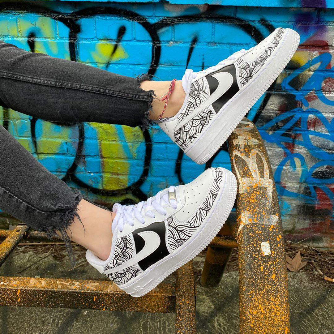 Copie de NIKE N&B 01